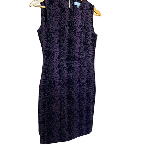 Calvin Klein Flocked Scuba Python Print Sheath Dress Aubergine/Black Size 6 - Picture 5 of 12